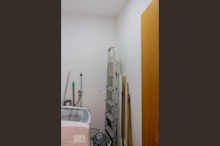 Apartamento à venda com 130m², 2 quartos e 2 vagasÁrea de Serviço 2