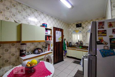 Casa à venda com 225m², 3 quartos e 2 vagasCozinha