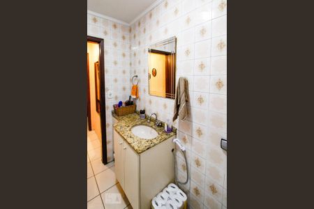 Lavabo de casa para alugar com 3 quartos, 225m² em Jardim Aida, Guarulhos