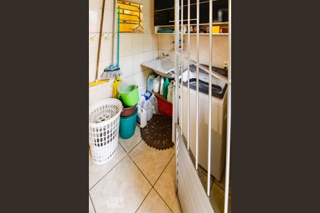 Casa à venda com 225m², 3 quartos e 2 vagasÁrea de Serviço