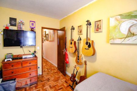 Casa à venda com 225m², 3 quartos e 2 vagasQuarto 2