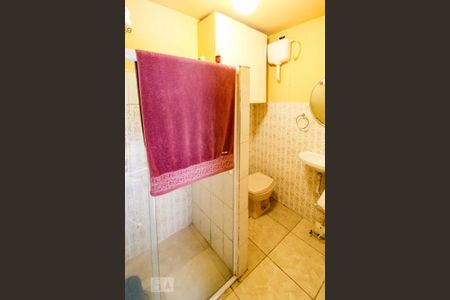 Casa à venda com 225m², 3 quartos e 2 vagasBanheiro de Serviço