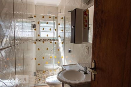 Casa à venda com 126m², 4 quartos e 2 vagasBanheiro