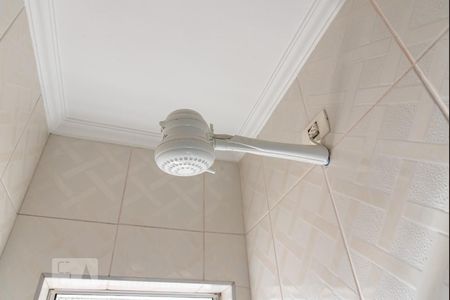 Casa à venda com 126m², 4 quartos e 2 vagasChuveiro