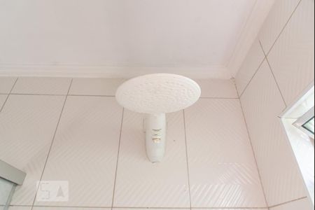 Casa à venda com 126m², 4 quartos e 2 vagasChuveiro