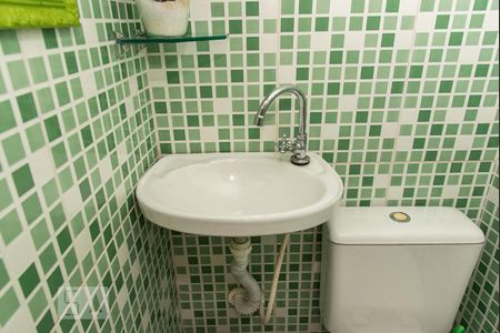 Lavabo de casa à venda com 4 quartos, 126m² em Saúde, São Paulo