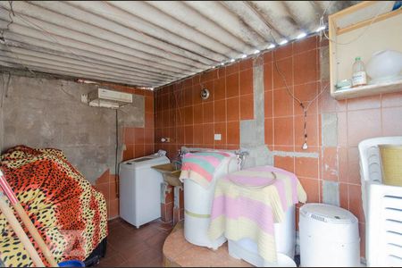 Casa à venda com 250m², 2 quartos e 1 vagaÁrea Comum