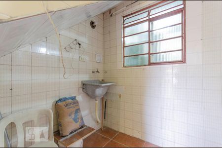 Casa à venda com 250m², 2 quartos e 1 vagaÁrea de Serviço