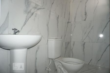 Apartamento para alugar com 45m², 2 quartos e sem vaga Apartamento para alugar com 45m², 2 quartos e sem vagaBanheiro