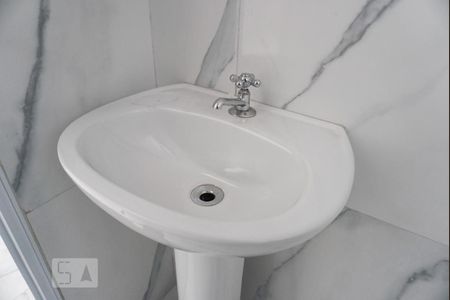 Apartamento para alugar com 45m², 2 quartos e sem vaga Apartamento para alugar com 45m², 2 quartos e sem vagaBanheiro