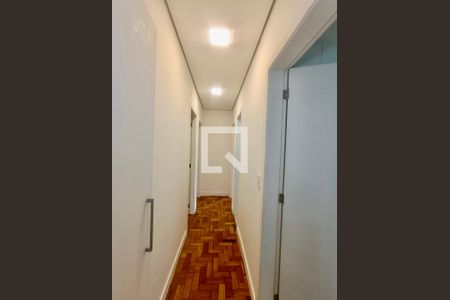 Corredor de apartamento para alugar com 3 quartos, 106m² em Leblon, Rio de Janeiro