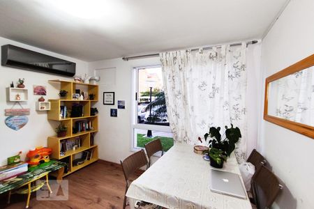 Sala  de apartamento à venda com 2 quartos, 52m² em Mato Grande, Canoas