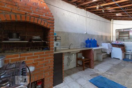 Casa para alugar com 250m², 3 quartos e 2 vagas Casa para alugar com 250m², 3 quartos e 2 vagasChurrasqueira