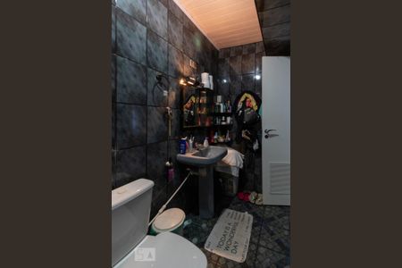 Casa para alugar com 250m², 3 quartos e 2 vagas Casa para alugar com 250m², 3 quartos e 2 vagasBanheiro da Suíte 1