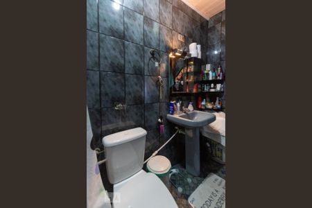 Casa para alugar com 250m², 3 quartos e 2 vagas Casa para alugar com 250m², 3 quartos e 2 vagasBanheiro da Suíte 1