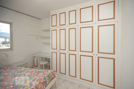 Quarto 1 de apartamento para alugar com 2 quartos, 70m² em Méier, Rio de Janeiro