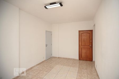 Sala de apartamento para alugar com 2 quartos, 70m² em Méier, Rio de Janeiro