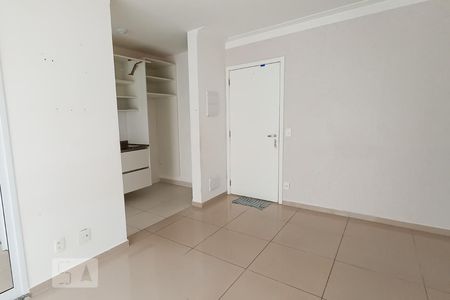 Sala de apartamento à venda com 2 quartos, 63m² em Alphaville Empresarial, Barueri