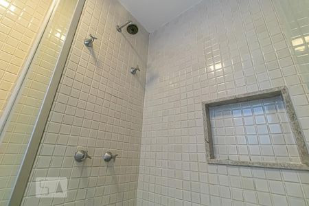 Apartamento para alugar com 52m², 1 quarto e 1 vaga Apartamento para alugar com 52m², 1 quarto e 1 vagaBanheiro