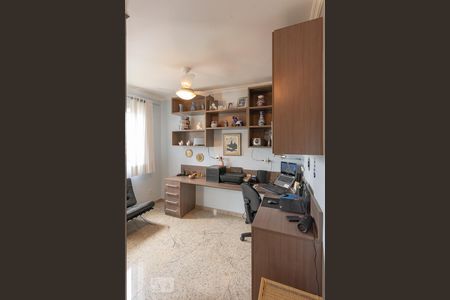 Apartamento à venda com 160m², 3 quartos e 3 vagasSuíte 2