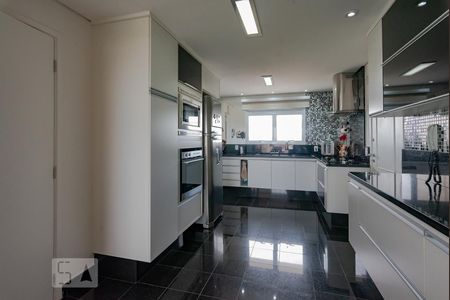 Apartamento à venda com 160m², 3 quartos e 3 vagasCozinha