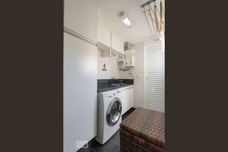 Apartamento à venda com 160m², 3 quartos e 3 vagasLavanderia