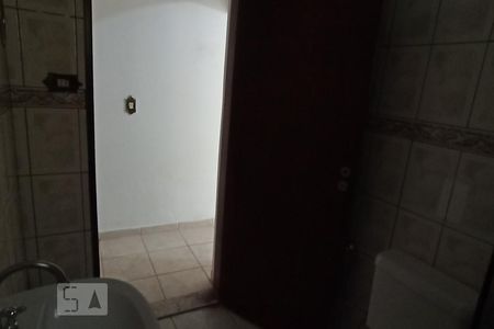 Banheiro de casa para alugar com 1 quarto, 30m² em Jardim Sapopemba, São Paulo