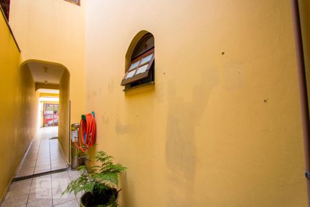 Casa à venda com 225m², 3 quartos e 4 vagasCorredor - Externo