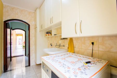 Casa à venda com 225m², 3 quartos e 4 vagasÁrea de serviço