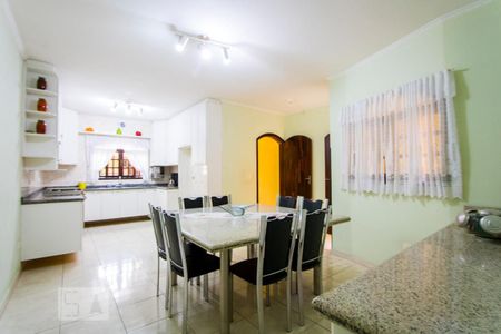 Casa à venda com 225m², 3 quartos e 4 vagasCopa