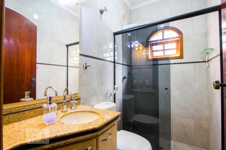 Casa à venda com 225m², 3 quartos e 4 vagasBanheiro social 1