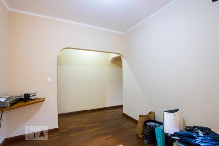 Casa à venda com 225m², 3 quartos e 4 vagasEscritório