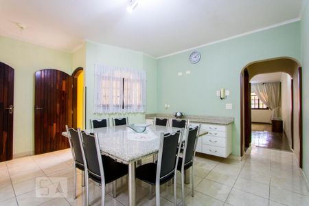 Casa à venda com 225m², 3 quartos e 4 vagasCopa