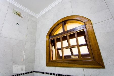 Casa à venda com 225m², 3 quartos e 4 vagasBanheiro social 2