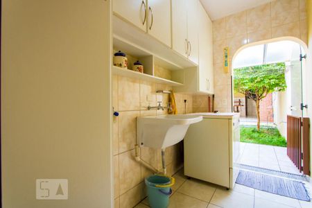 Casa à venda com 225m², 3 quartos e 4 vagasÁrea de serviço