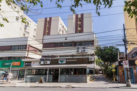 Apartamento à venda com 40m², 1 quarto e 1 vagaFachada