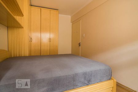 Dormitório de apartamento à venda com 1 quarto, 40m² em Centro Histórico, Porto Alegre