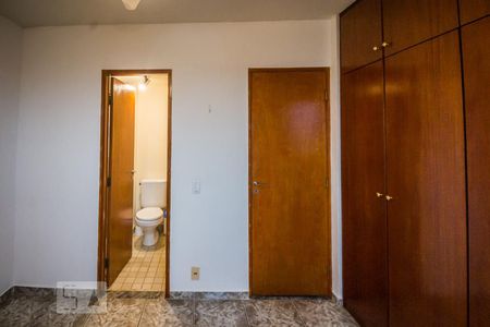 Apartamento à venda com 70m², 3 quartos e 2 vagasSuíte