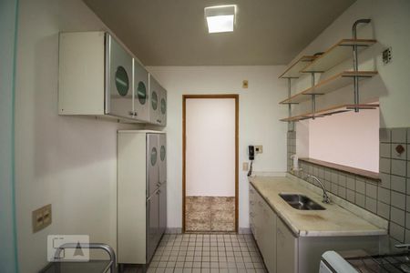 Apartamento à venda com 70m², 3 quartos e 2 vagasCozinha