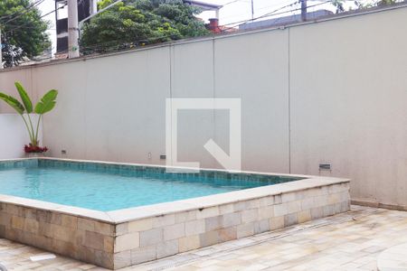 Studio para alugar com 26m², 1 quarto e sem vaga Studio para alugar com 26m², 1 quarto e sem vagaÁrea comum - Piscina