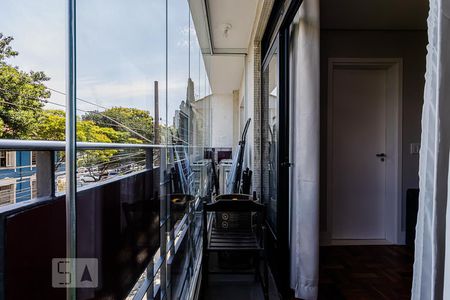 Apartamento à venda com 107m², 3 quartos e 1 vagaSacada