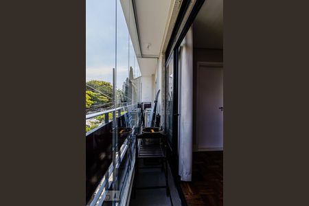 Apartamento à venda com 107m², 3 quartos e 1 vagaSacada