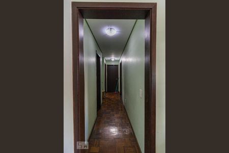 Corredor de apartamento à venda com 3 quartos, 253m² em Petrópolis, Porto Alegre