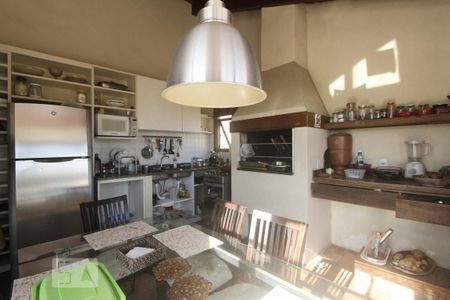 Apartamento à venda com 105m², 4 quartos e 2 vagasCOZINHA