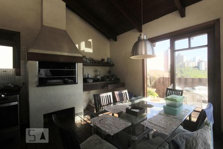 Apartamento à venda com 105m², 4 quartos e 2 vagasCOZINHA