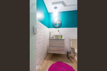 Casa à venda com 110m², 2 quartos e 1 vagaLavabo