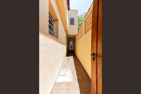 Casa à venda com 180m², 2 quartos e 1 vaga Casa à venda com 180m², 2 quartos e 1 vagaCorredor Externo