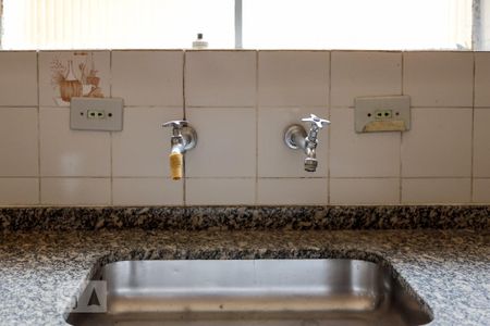 Casa à venda com 180m², 2 quartos e 1 vaga Casa à venda com 180m², 2 quartos e 1 vagaCozinha