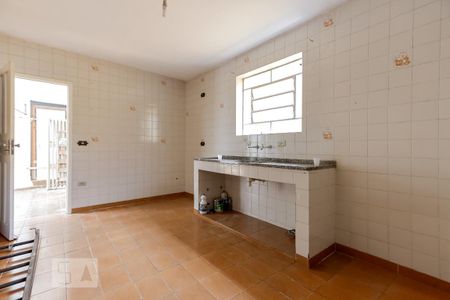 Casa à venda com 180m², 2 quartos e 1 vaga Casa à venda com 180m², 2 quartos e 1 vagaCozinha