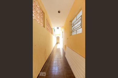 Casa à venda com 180m², 2 quartos e 1 vaga Casa à venda com 180m², 2 quartos e 1 vagaCorredor Externo